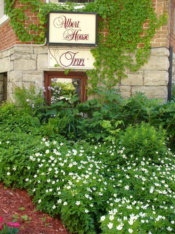 Albert House Inn Ottawa Exterior photo