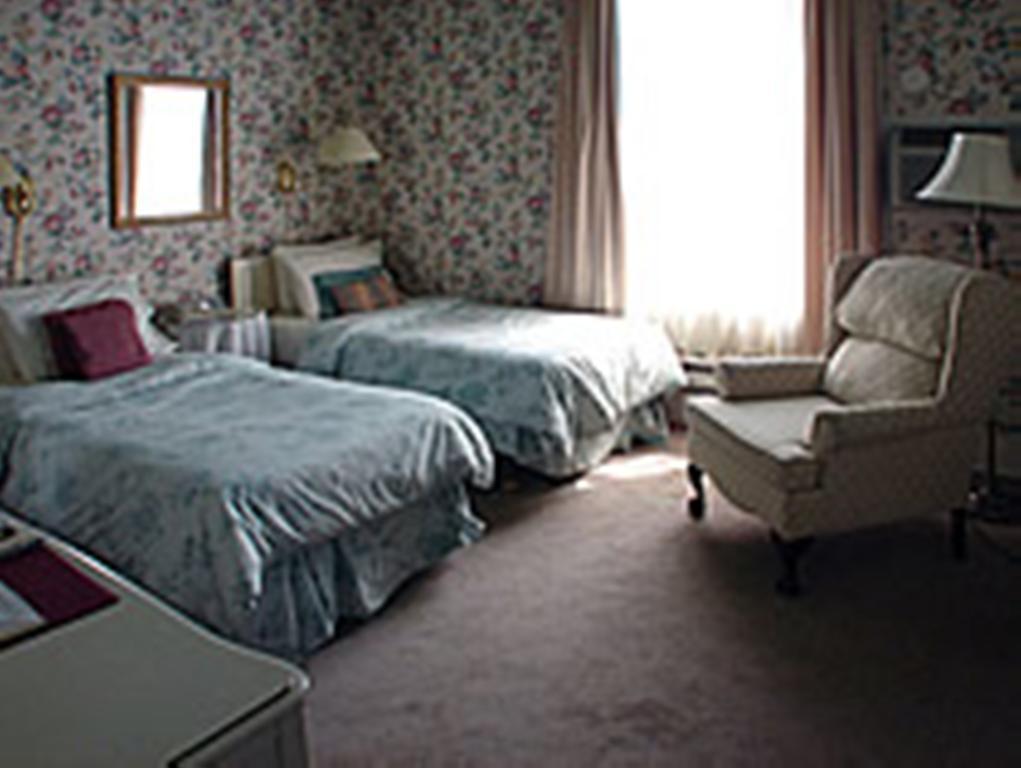 Albert House Inn Ottawa Room photo